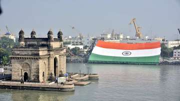 indian navy day, navy week, gateway of India, world's largest flag, world's largest flag in Mumbai, 