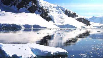 Indian scientists to dig deep ice to know past climate at Antarctica?
