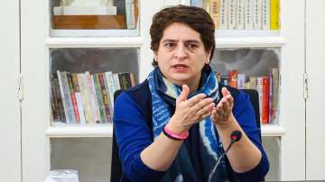 Akhilesh predicts Congress will get zero seats in UP, Priyanka Gandhi responds