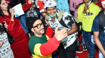 Ranveer Singh celebrates Christmas with kids