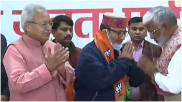 UP Elections 2022: Samajwadi Party MLC Shatarudra Prakash joins BJP