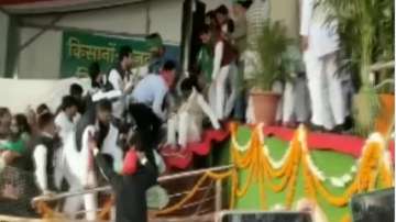 Aligarh: Stage collapse triggers stampede during Samajwadi Party-RLD joint rally | WATCH 