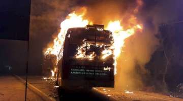 surat bus catches on fire