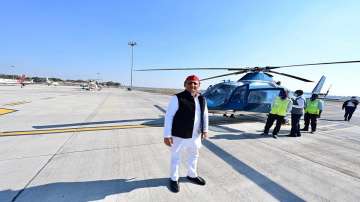  Alleging 'BJP conspiracy', Akhilesh says his helicopter was stopped