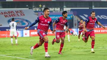 Jamshedpur FC celebrating win against NorthEast United FC in ISL 2021-22