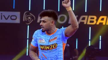 Maninder Singh of Bengal Warriors celebrates after a succesful raid (File image)
