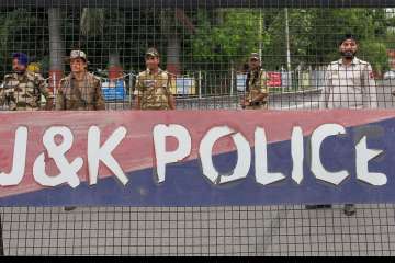 jammu kashmir, J&K, JK policman, srinagar attack, terrorist