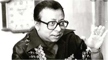  5 hits of RD Burman to mark his death anniversary