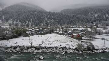 Jammu and Kashmir, Light rainfall, snowfall in kashmir, weather forecast, jammu kashmir weather upda