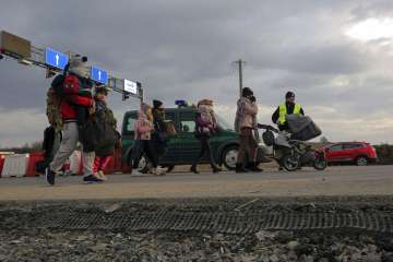 Ukraine war: Indian students hoping for exit through Poland stuck at border in freezing cold