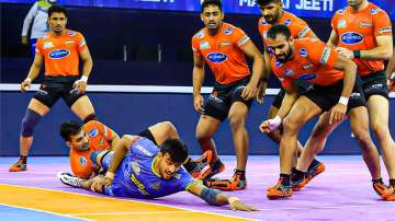 A moment from U Mumba vs Tamil Thalaivas  match in PKL 2021-22. 