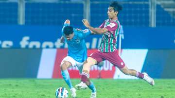 File photo of Mumbai City FC playing against ATK Mohun Bagan FC in the ISL 2021-22.