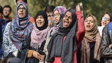Karnataka hijab row, muslim girl students, chijab karnataka,hijab news, hijab controversy, hijab ban