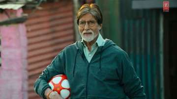 Jhund Trailer OUT: Amitabh Bachchan aka Vijay is all set with his football team. Are you?