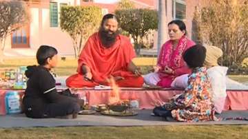 Swami Ramdev holds special prayers for Rajat Sharma's long and healthy life on his birthday?