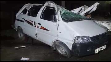 Uttar Pradesh road accident, five killed in road accident, one injured in road accident, Rampur road