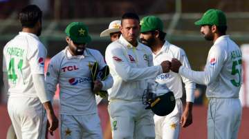 Australia start day two in Karachi at 251/3 with Usman Khawaja (127*) and Nathan Lyon in the middle