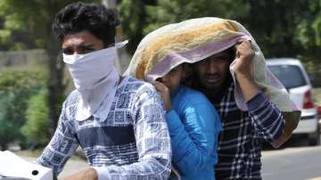 IMD weather update,Heat waves in India,maximum temperatures might rise,today's temperature update,to