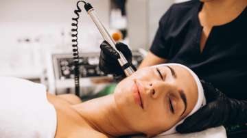 Ever thought of getting a Hydrafacial? Read its benefits and side effects