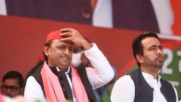 Samajwadi Party President Akhilesh Yadav and RJD Chief Jayant Chaudhary during a public meeting for the ongoing UP Assembly polls, in Varanasi.