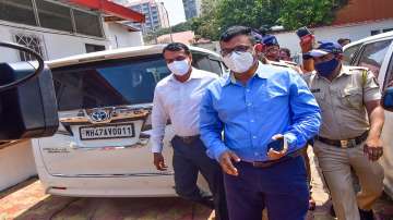mumbai police, devendra fadnavis