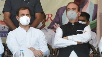 Congress MP Rahul Gandhi with party leader Ghulam Nabi Azad