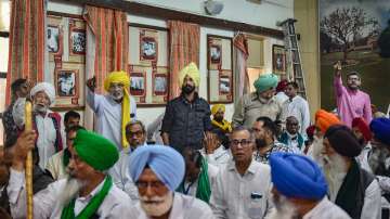 Farmers of Punjab and Haryana in an argument during the first meeting of Samyukt Kisan Morcha (SKM) after the farmers called off their year-long protest, in New Delhi, Monday, March 14, 2022.