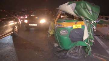 Teen killed, 4 hurt, injured, dead, road accident, car accident, Delhi, Barapullah flyover, Delhi Ba