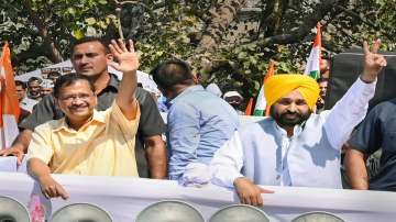 Delhi CM Arvind Kejriwal with Punjab CM Bhagwant Mann. 