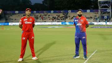 Social distancing followed between both team captains ahead of match number 32 in IPL 2022