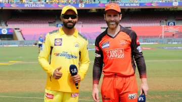 Ravindra Jadeja and Kane Williamson during toss ahead of CSK vs SRH match in IPL 2022