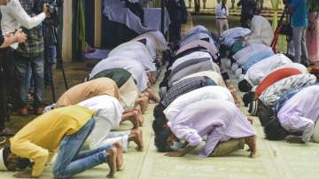 namaz on roads