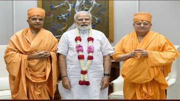 Prime Minister Narendra Modi,PM Modi meets Bochasanwasi Akshar Purushottam Swaminara Sadhus, PM Modi