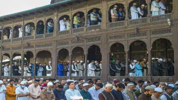 anti national slogans, mosque in srinagar