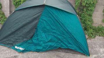 Dublin Airbnb's listing of makeshift tent worth Rs 5,000 for one night leaves Twitterati baffled!