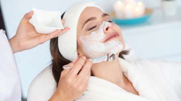 Get glowing and trendy skin from glow facials this summer