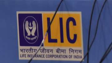 LIC IPO date, LIC share price, LIC IPO allotment listing date 