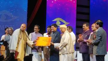 Film historian Sanjit Narwekar honoured at the launch of 17th MIFF
