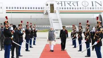 Prime Minister Narendra Modi arrives in Paris, France on the last leg of his 3 nation Europe visit.