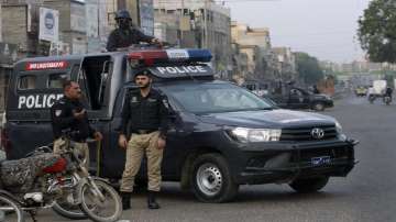 Pakistan polio team attacked