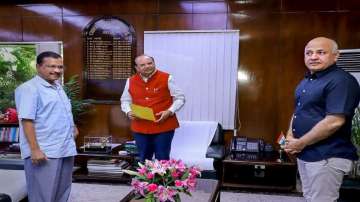 Delhi Lt. Governor Vinai Kumar Saxena with Chief Minister Arvind Kejriwal and Deputy Chief Minister Manish Sisodia during a meeting in New Delhi. 