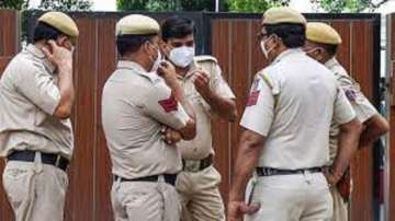 delhi police, builder shot dead, delhi news