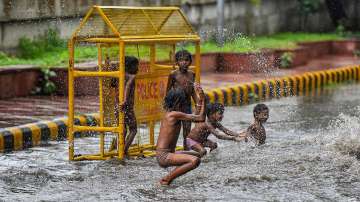 delhi rains, rains in delhi