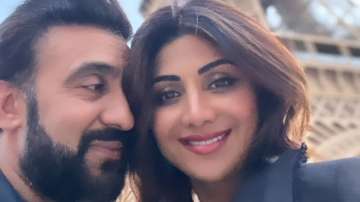 Shilpa Shetty shares mushy pictures with Raj Kundra from their Paris vacation; fans call them 'best 