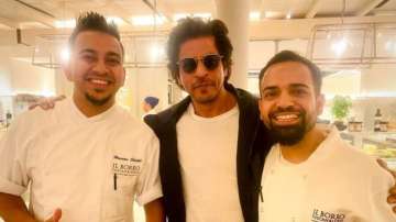 Shah Rukh Khan poses with chefs after enjoying meal at Italian restaurant in London's Mayfair; pic g