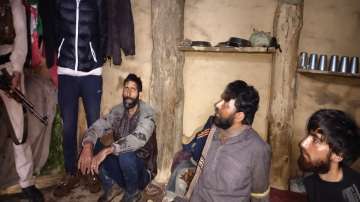 Jammu and Kashmir, Villagers nab two LeT terrorists with AK 47 in Reasi hand them over to police, la