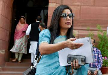 Mahua Moitra mocks BJP for questioning Rahul's Rs 41,000 T-shirt. 