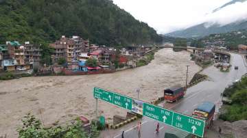 himachal pradesh, flash floods