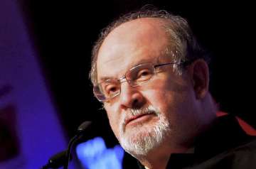 Salman Rushdie, Salman rushdie attacked in New york, salman rushdie news, salman rushdie satanic ver