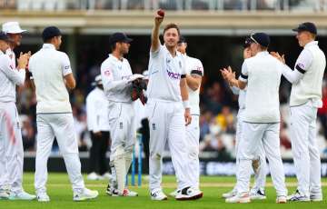 ENG bowlers put up a astounding performance.